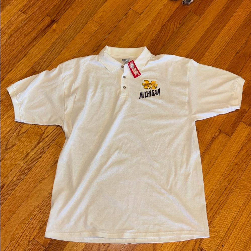 NWT Michigan Wolverines Heritage Polo • Optic White XL with Artisan Wood Buttons - Picture 2 of 5